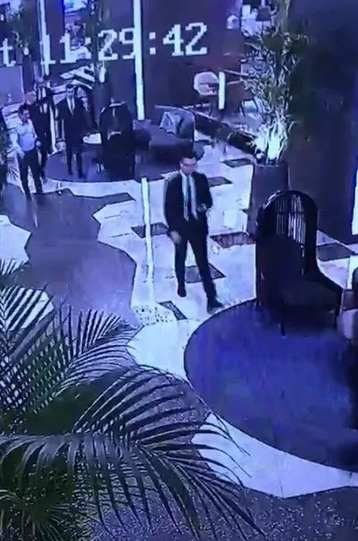 'Para kasaları' ile gizli toplantı! Ekrem İmamoğlu gizli toplantıdan iki sır valizle çıktı